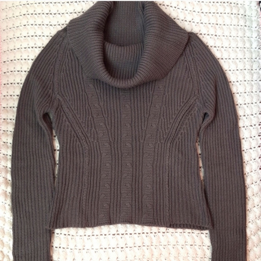 ❄PAPILLON Cable Sweater